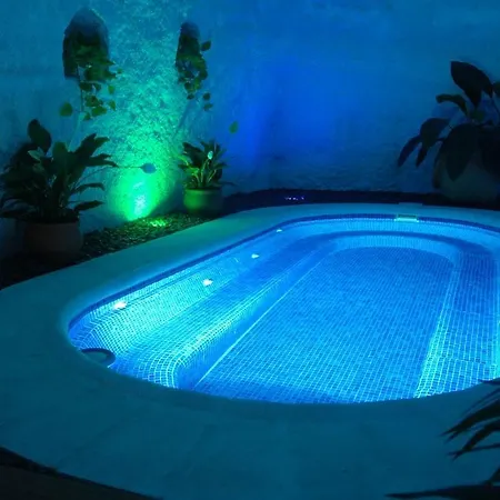 Water Princess Romantic & Natural Jacuzzi Apartment *